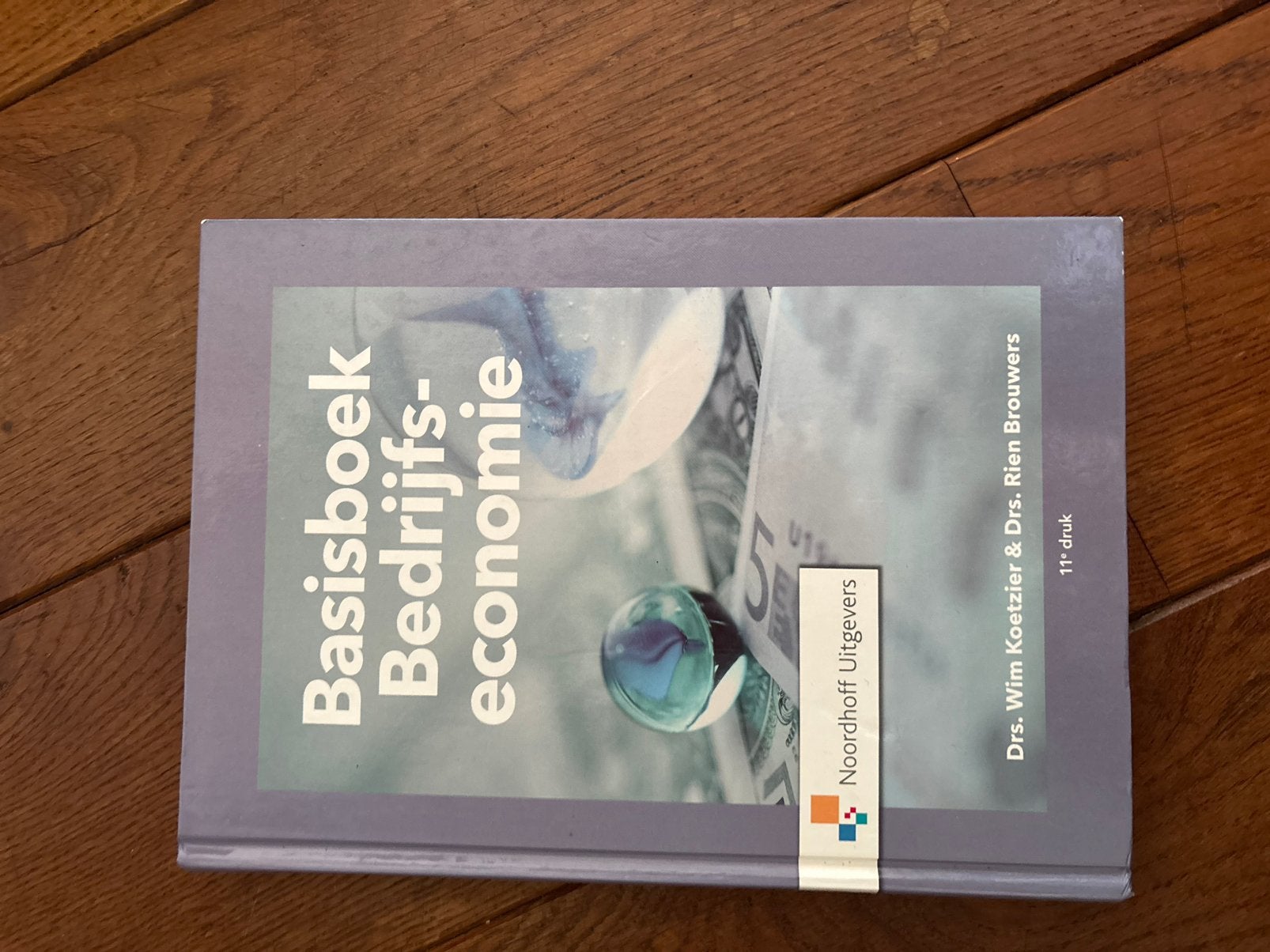 Wim Koetzier - Basisboek Bedrijfseconomie, Wim Koetzier; Rien Brouwers, Ophalen of Verzenden, Zo goed als nieuw, Economie en Marketing