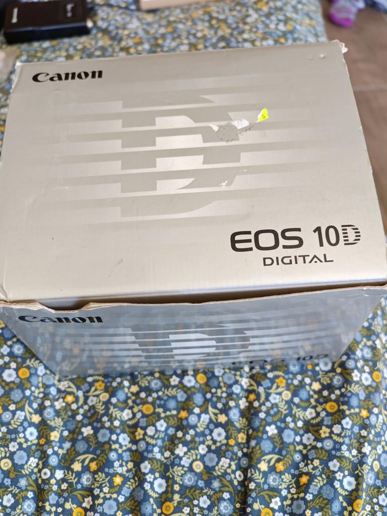 Canon EOS 10D Digitale Spiegelreflexcamera nieuw staat(Body), Ophalen of Verzenden, Zo goed als nieuw, Canon, Geen optische zoom