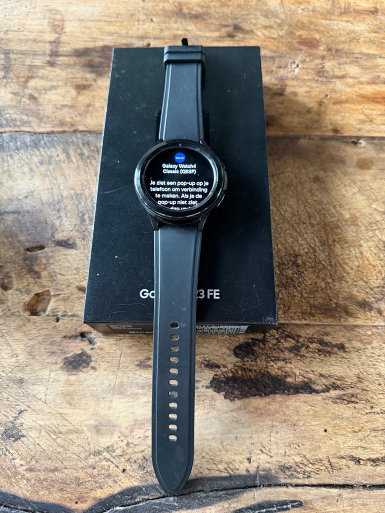 Samsung Galaxy Watch4 Classic (QS3F) - Zwart, Ophalen, Hartslag, Zwart, Zo goed als nieuw