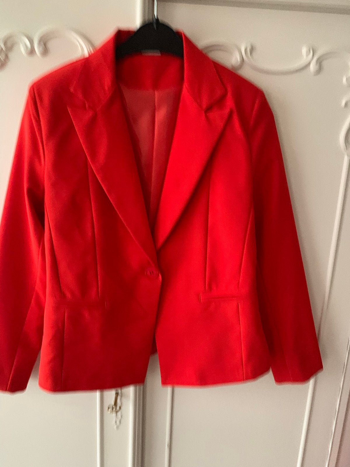 Nieuw rood jasje Rinascimento maat M, Maat 38/40 (M), Nieuw, Ophalen of Verzenden, Jasje
