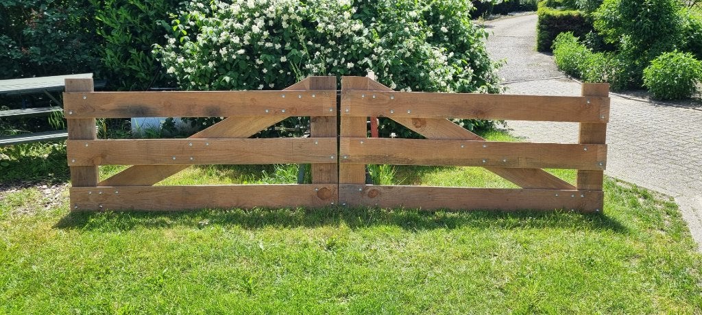 Weidepoort, tuinpoort, Ophalen, 100 tot 150 cm, Zo goed als nieuw, Hout