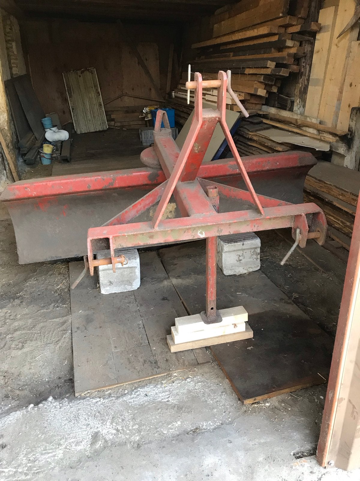 Grondschuif / Grondbewerking werktuig, Ophalen