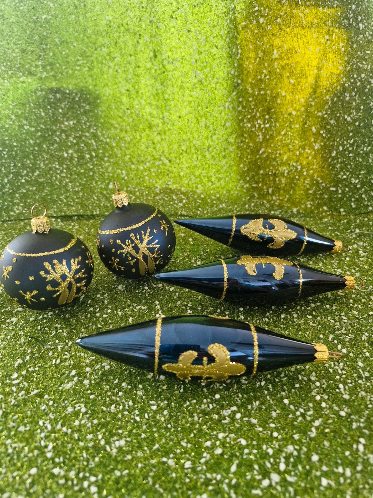 Kerstballen, Ophalen
