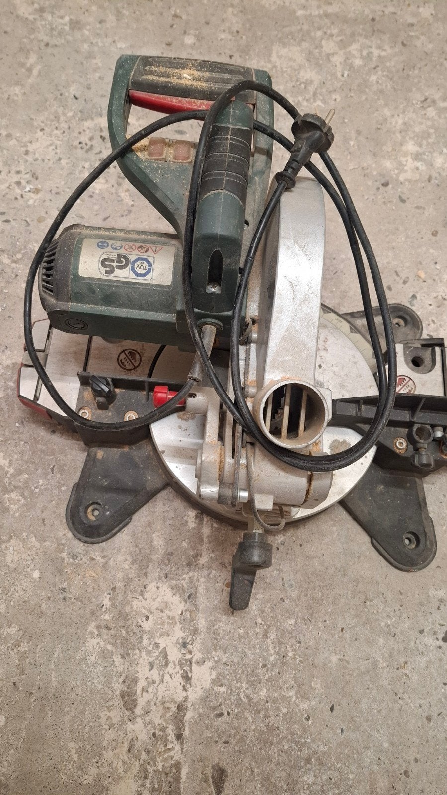 zaagmachine, Ophalen, Gebruikt, Afkortzaag, 30 tot 70 mm