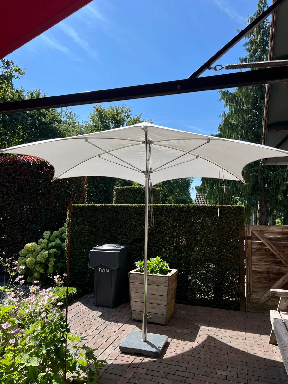 Prachtige Tuuci Ocean Master doorsn 3,4 m incl voet, Ophalen, Zo goed als nieuw, Minder dan 1 meter, Parasolvoet