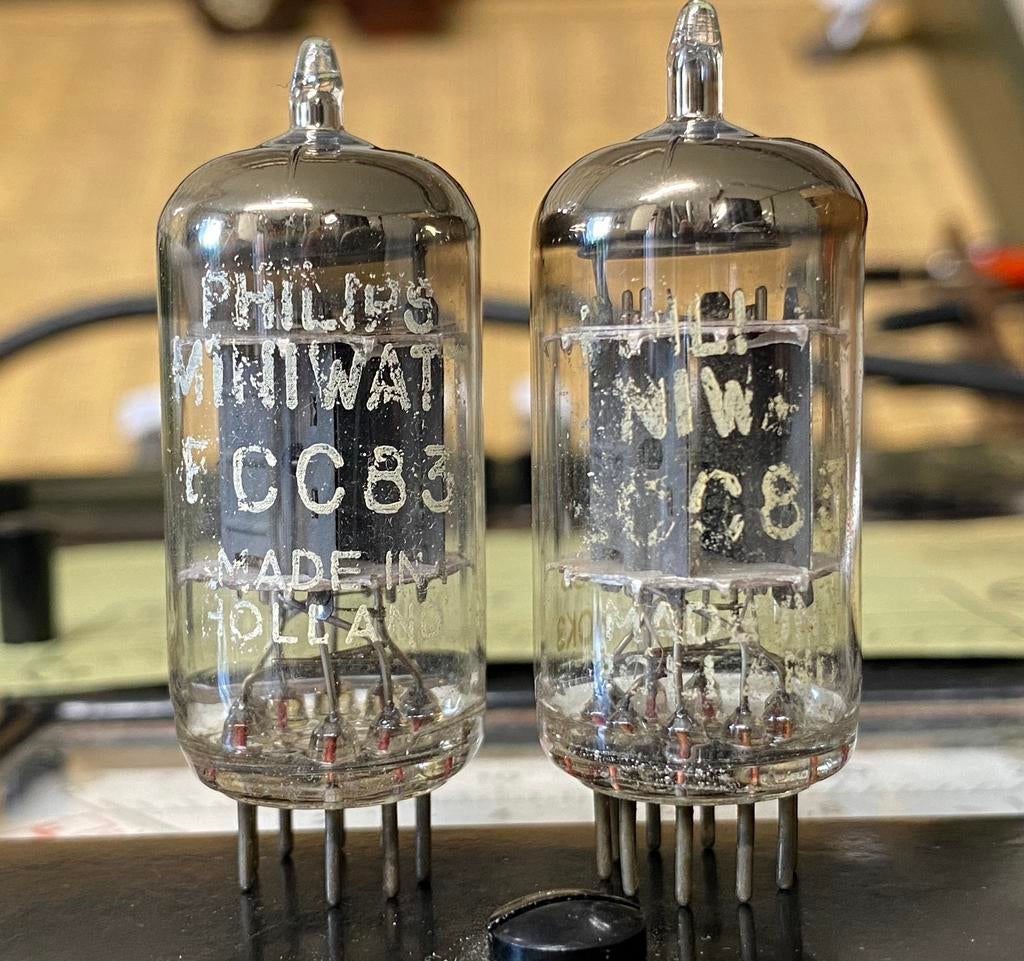 ECC83 Philips Miniwatt 12AX7, Ophalen of Verzenden