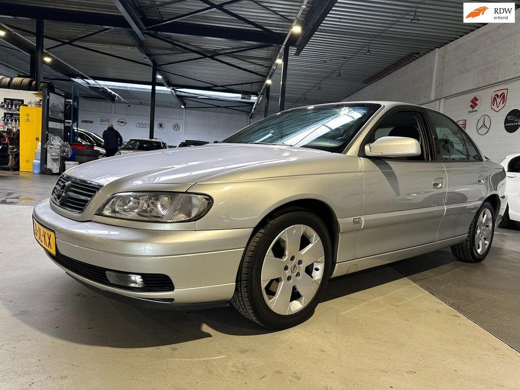 Opel Omega 2.2i-16V Business Edition/Trekhaak/Apk nieuw, Omega, Achterwielaandrijving, Gebruikt, 4 cilinders