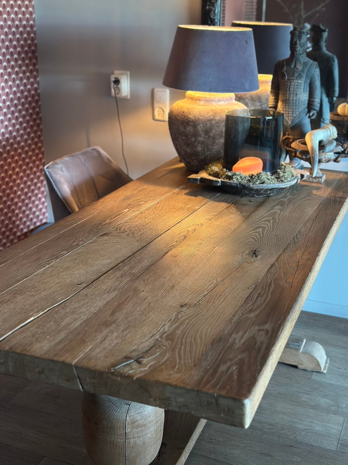 Foto 3 van Prachtige doorleefde kloostertafel