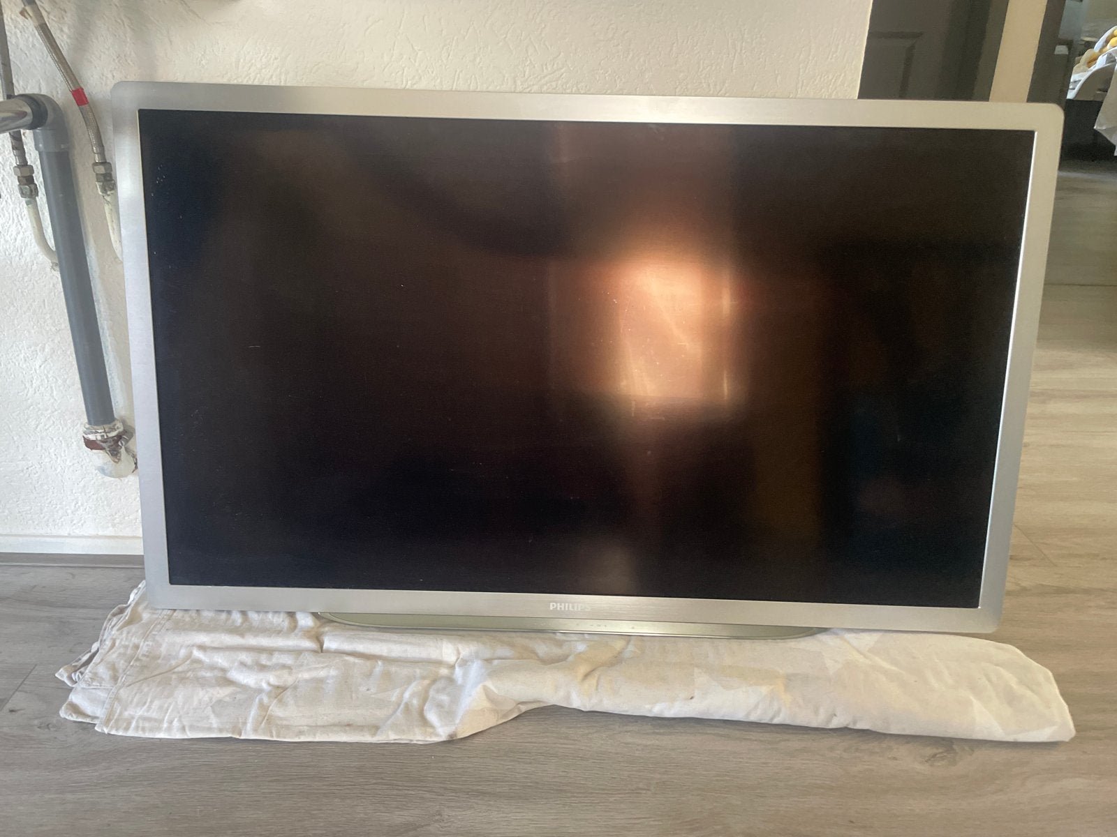 Philips TV 46 inch (zonder standaard/beugel), Audio, Tv en Foto, Televisies, Philips, 50 Hz, Ophalen of Verzenden, 100 cm of meer