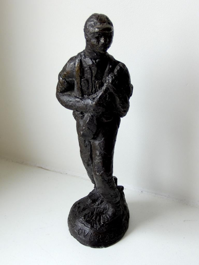 Resin beeld Dick van Wijk - Soldaat Overzee '45 - '62, Verzenden, Landmacht, Nederland, Miniatuur of Beeldje