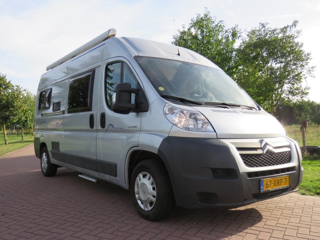 Pössl 2 Win 120 pk leuke starters camper Bouwjaar 2