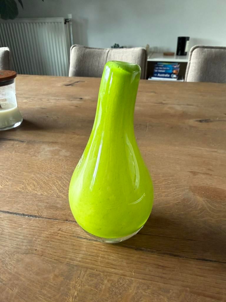 Fidrio holland handgeblazen vaasje groen, Ophalen of Verzenden, Minder dan 50 cm, Groen, Glas