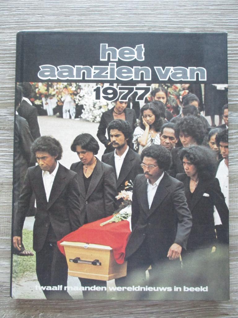 Het aanzien van 1977, Boeken, Ophalen of Verzenden, Gelezen, Overige gebieden
