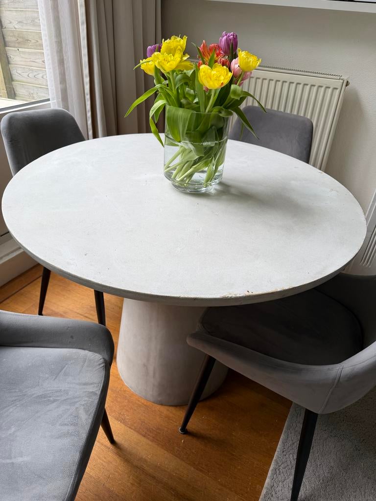 Ronde eettafel betonlook - opknapper, Ophalen, Overige materialen, Gebruikt, 100 tot 150 cm