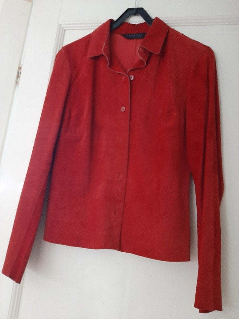 Rode suede damesshirt, Kleding | Dames, Verzenden, Onbekend, Maat 36 (S), Gedragen