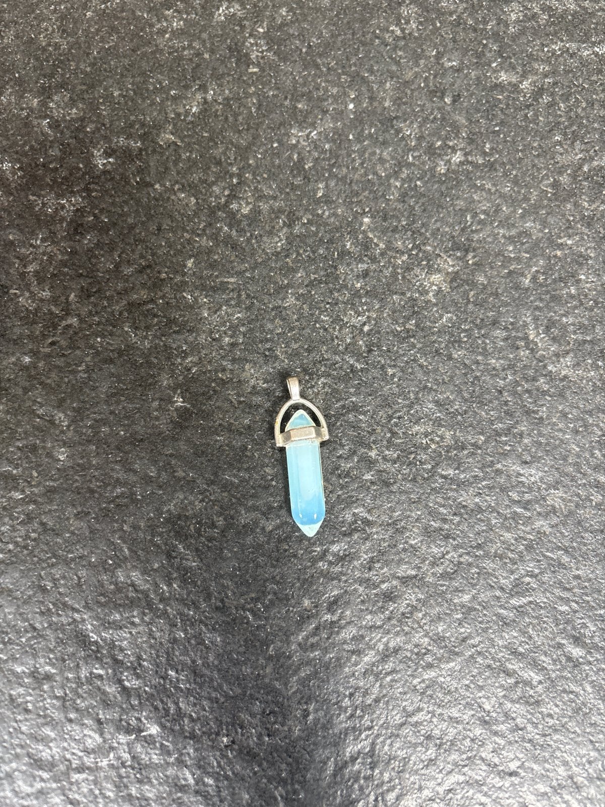 Opaal hanger in druppelvorm, Ophalen, Overige voorstellingen, Blauw, Nieuw