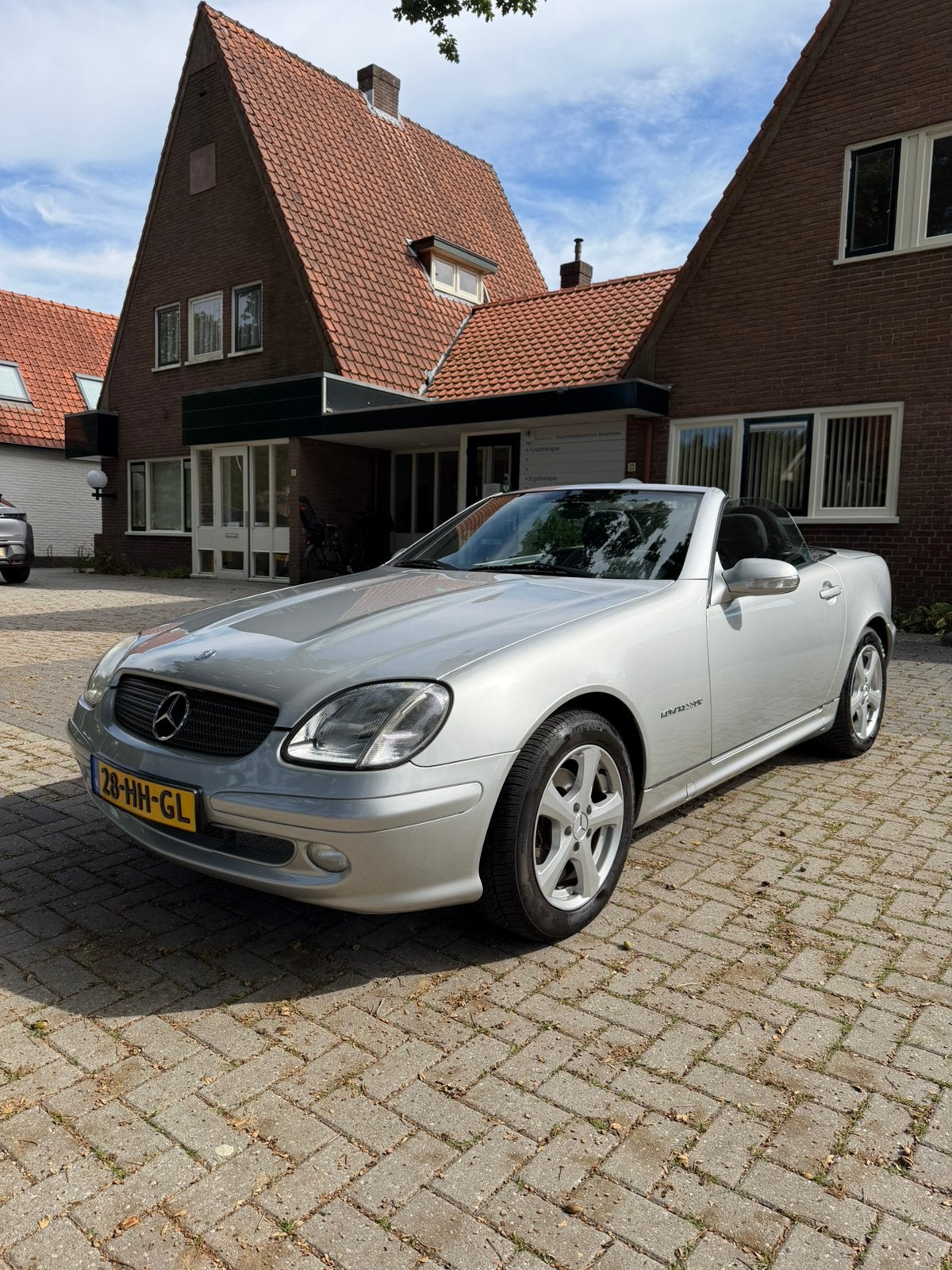 Mercedes-Benz SLK 200 Kompressor | NL auto | Cabrio, 1998 cc, Zwart, 4 cilinders, Cabriolet