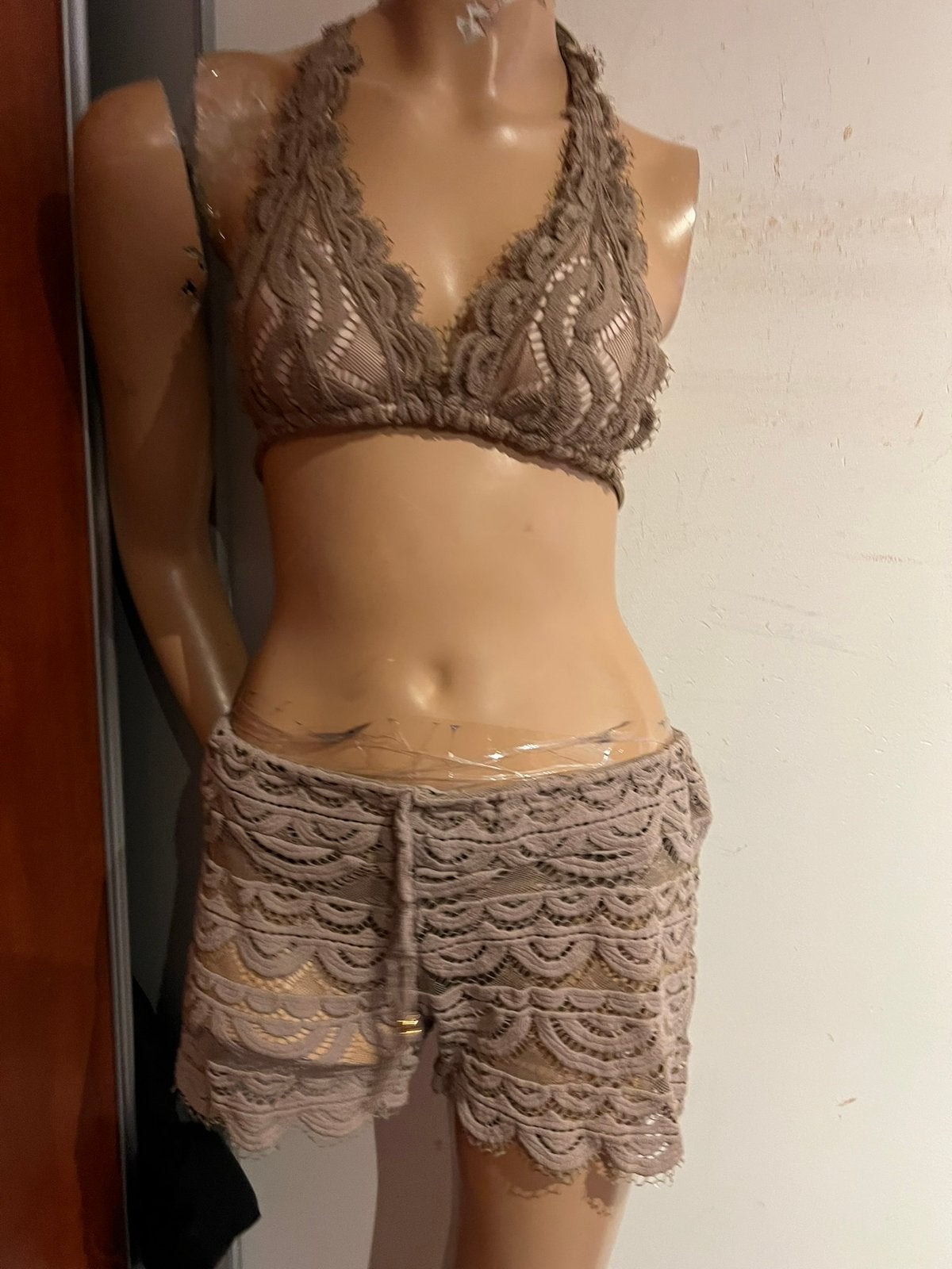 PILYQ bikini top M, broekje S en korte broek zgan, G, Bruin, G, Ophalen of Verzenden
