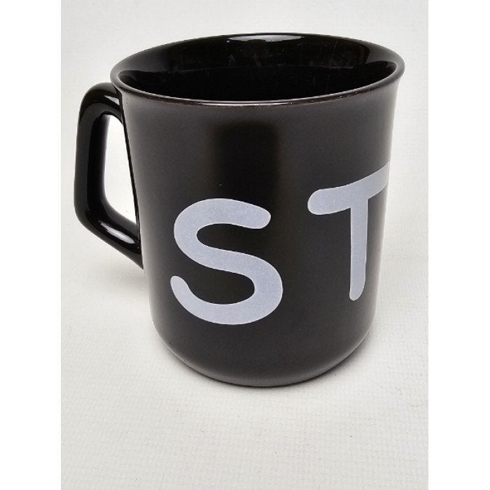 # STFU koffie mok zwart wit, Gebruikt, Overige stijlen, Aardewerk, Mok