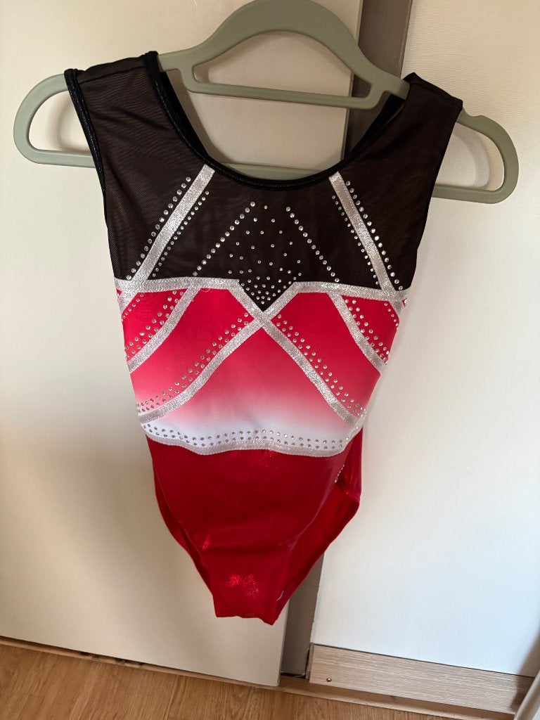 Turnpakje sparkle and dream, Sport en Fitness, Turnen, Ophalen, Gebruikt, Turnpak(je), Rood