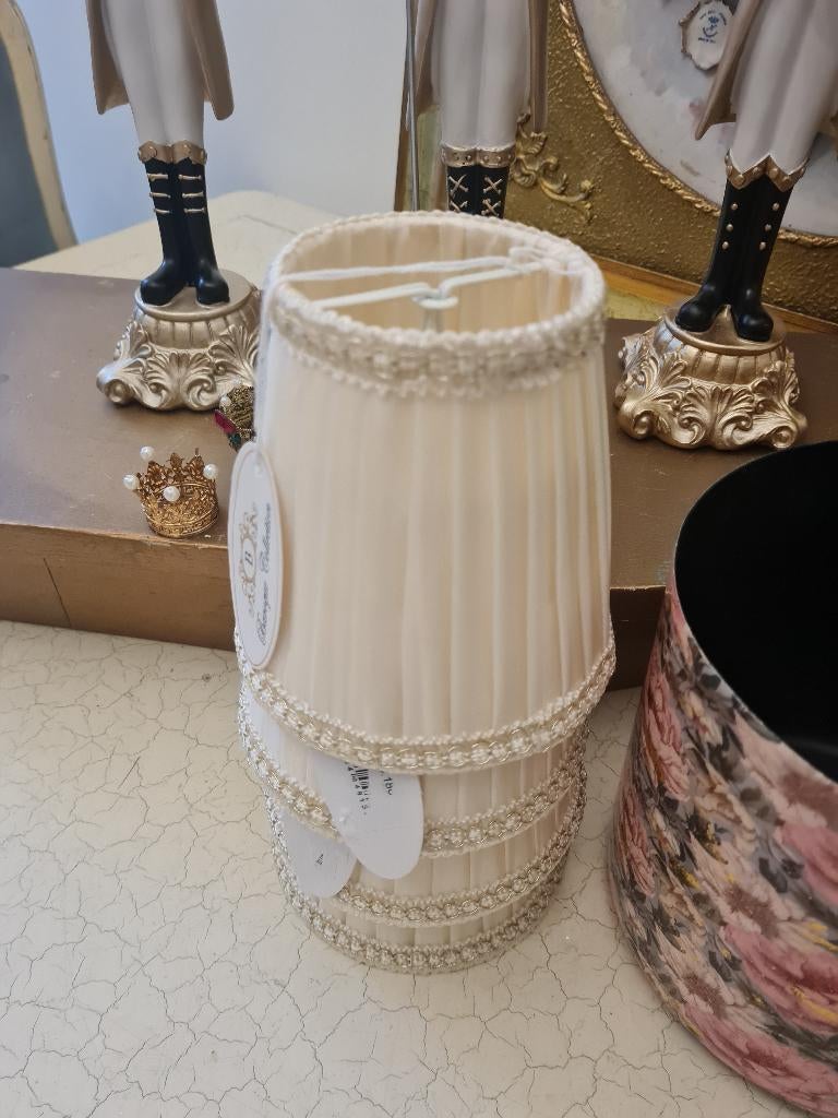 Nieuwe klem lampenkapjes merk House of Baroque p/st 17.95, Heikant 21 Kaatsheuvel, Overige kleuren, Belle Vieille Brocante, Nieuw