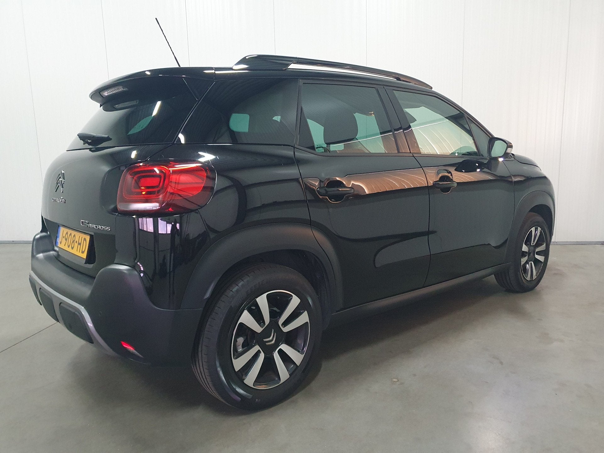 Citroën C3 Aircross 1.2 PureTech S&S Business HUD/NAVI/CRUI, Auto's, Gebruikt, Euro 6, 1199 cc, Zwart