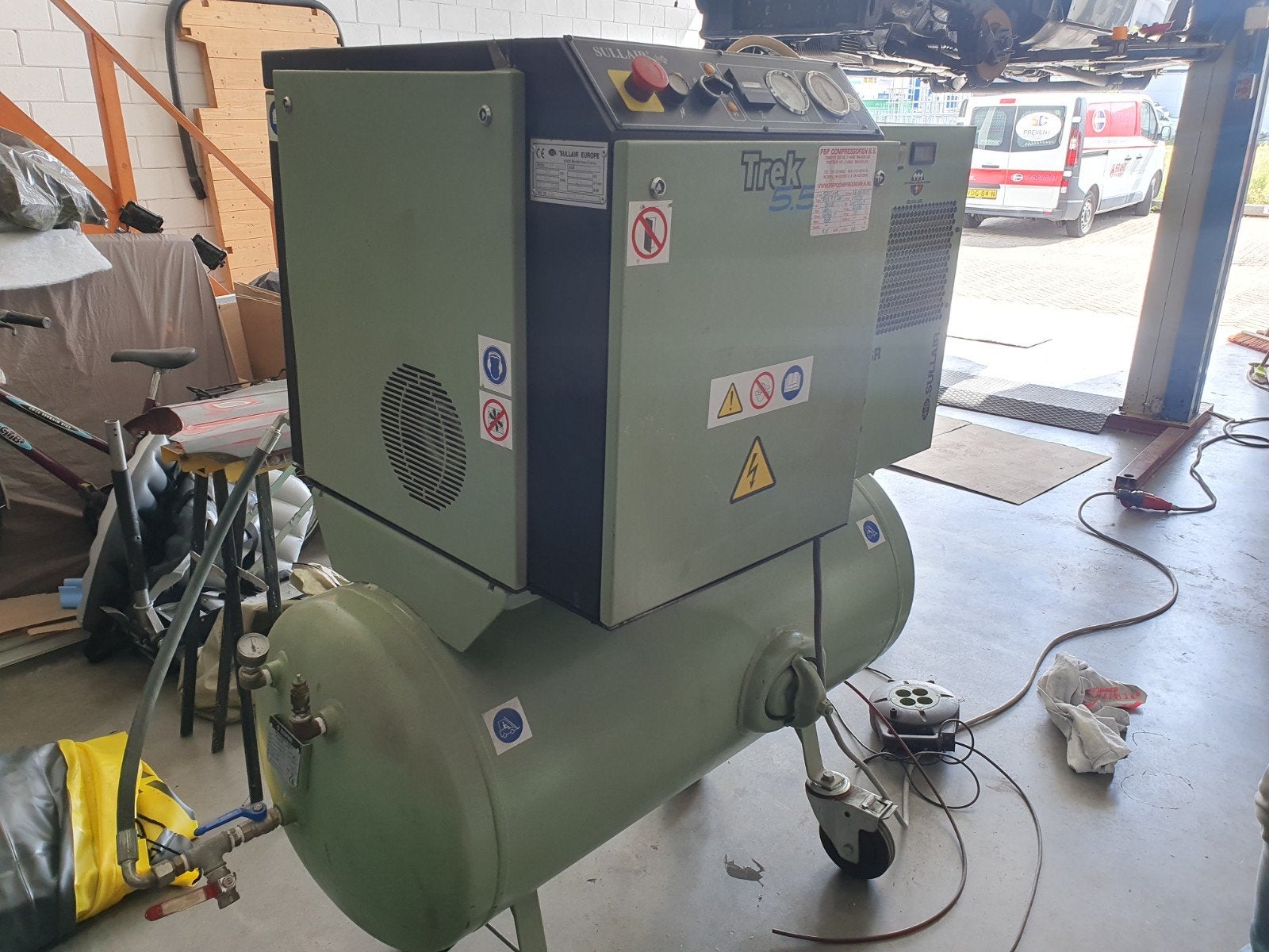 Sullair Compressor met Tank en Droger Set, Doe-het-zelf en Verbouw, Compressors, Ophalen, Gebruikt, 6 tot 10 bar, Geluidgedempt