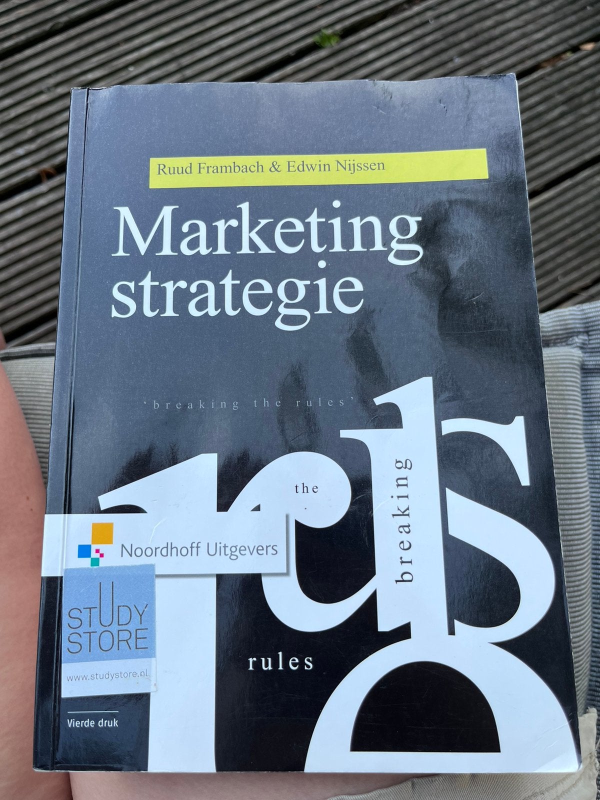 Marketingstrategie 4e druk - Frambach & Nijssen, Ophalen of Verzenden, Zo goed als nieuw, Overige uitgevers, Nederlands