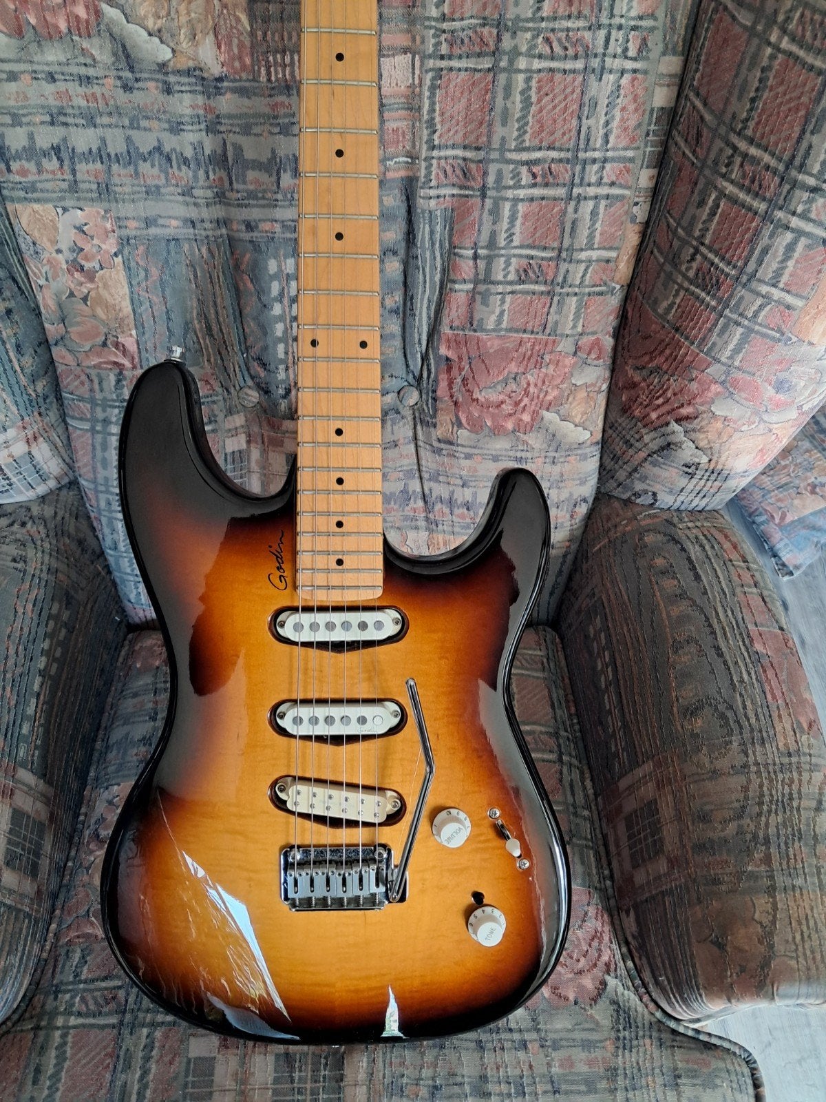 Godin Progression elektrische gitaar - Zo goed als nieuw, Muziek en Instrumenten, Ophalen of Verzenden, Zo goed als nieuw, Solid body