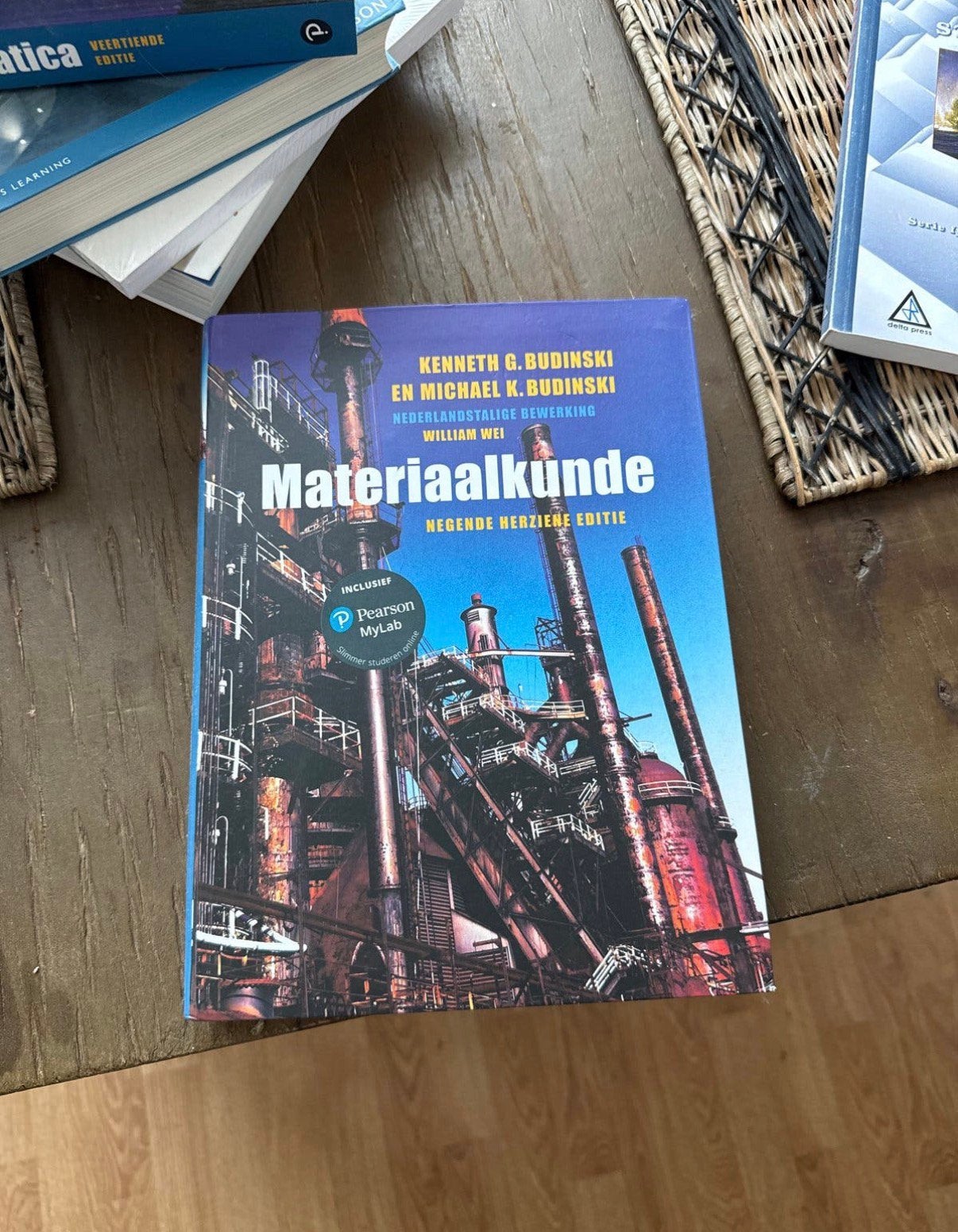 Materiaalkunde - Negende Editie (Budinski & Budinski), Boeken, Ophalen of Verzenden, Gelezen, Overige onderwerpen