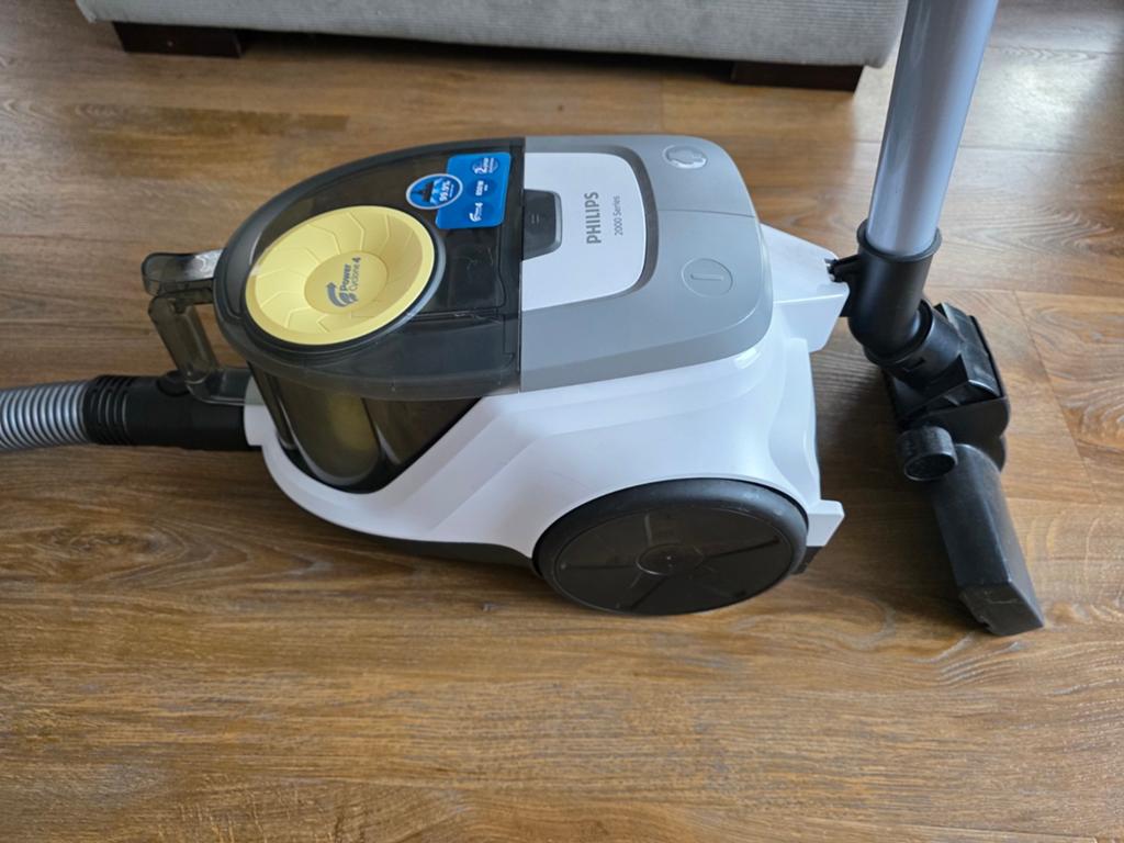 Philips XB2140 Stofzuiger zonder zak met toebehoren - ZGAN, Inclusief accessoires, Philips, Ophalen of Verzenden, Zo goed als nieuw