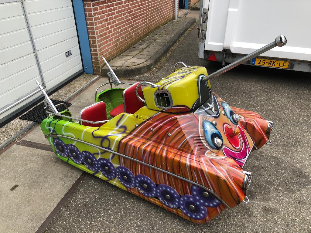 Diverse Kermis spuilen, Ophalen