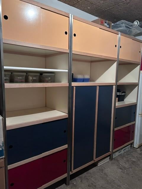 Kewlox Kasten, Huis en Inrichting, Ophalen, Met deur(en), Gebruikt, 200 cm of meer