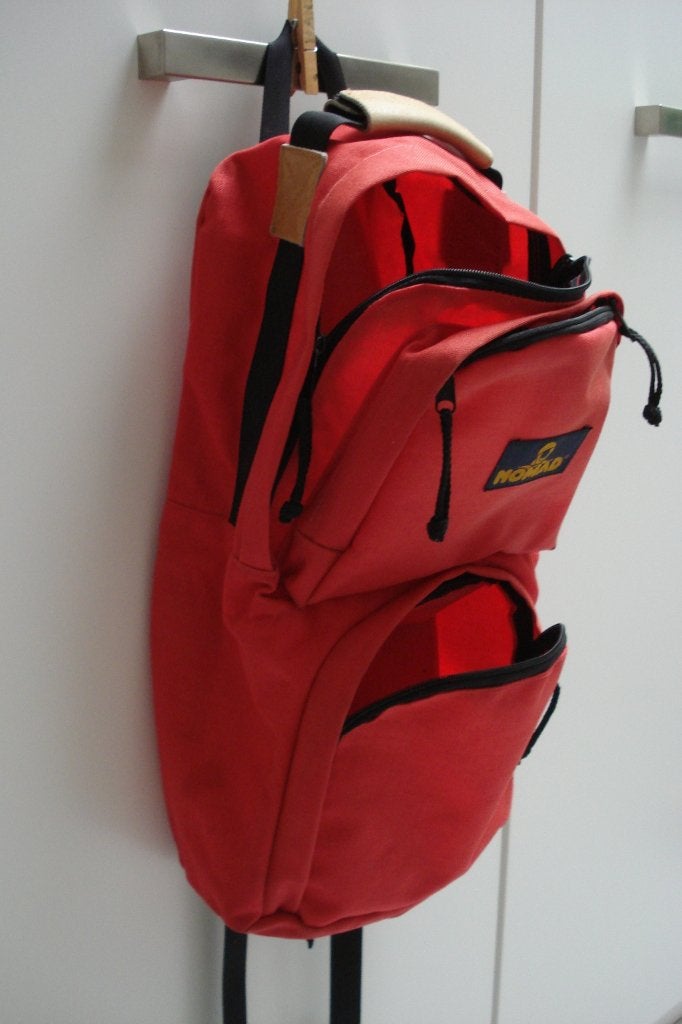 Nomad rugzak 2 grote vakken, 1 klein vak afm ca 50x25x15 cm, Sport en Fitness, Bergsport en Wandelen, Zo goed als nieuw, Rugzak