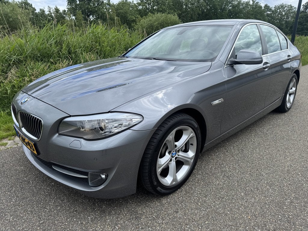 BMW 5 Serie 520D EXECUTIVE NL Auto NAP CARPLAY (bj 2013), Auto's, BMW, Bedrijf, Te koop, 5-Serie, ABS, Airbags, Airconditioning