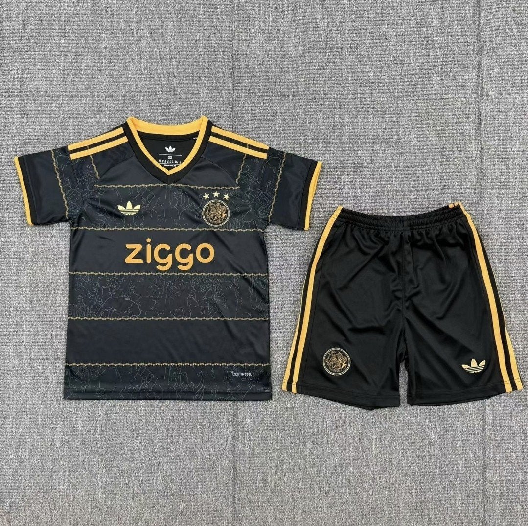 Nieuw Ajax uittenue 2026/2027 - diverse kindermaten, Sport en Fitness, Maat XS of kleiner, Ophalen of Verzenden, Nieuw, Set