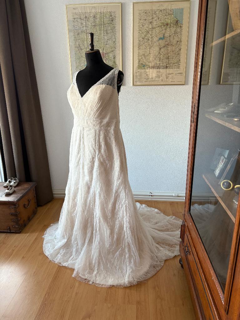 Bridalstar nieuwe trouwjurk plussize, Kleding | Dames, Trouwkleding en Trouwaccessoires, Trouwjurk, Nieuw, Ophalen of Verzenden