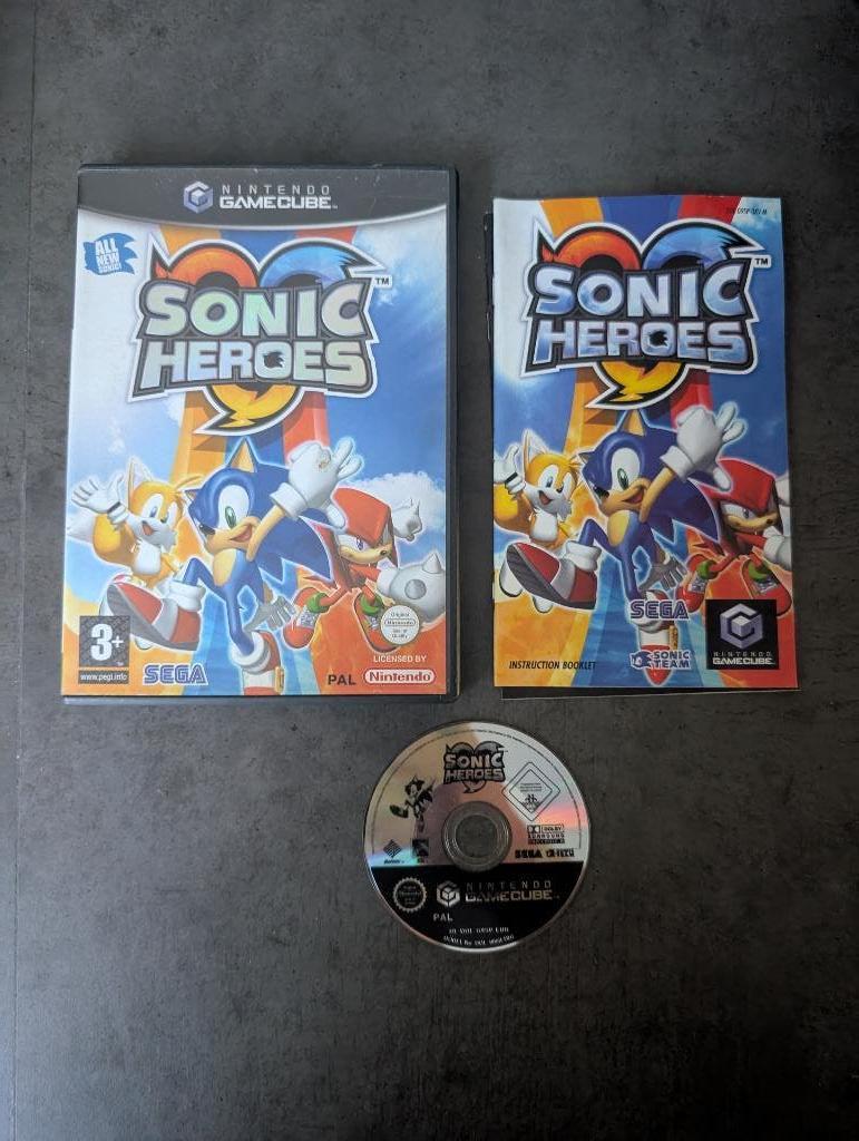 Sonic heroes NGC gamecube, Spelcomputers en Games, Games | Nintendo GameCube, Zo goed als nieuw, Avontuur en Actie, 1 speler, Vanaf 3 jaar