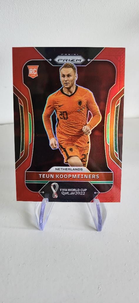 2022 Panini Prizm World Cup Teun Koopmeiners red /399, Verzenden, Zo goed als nieuw, Buitenlandse clubs, Poster, Plaatje of Sticker
