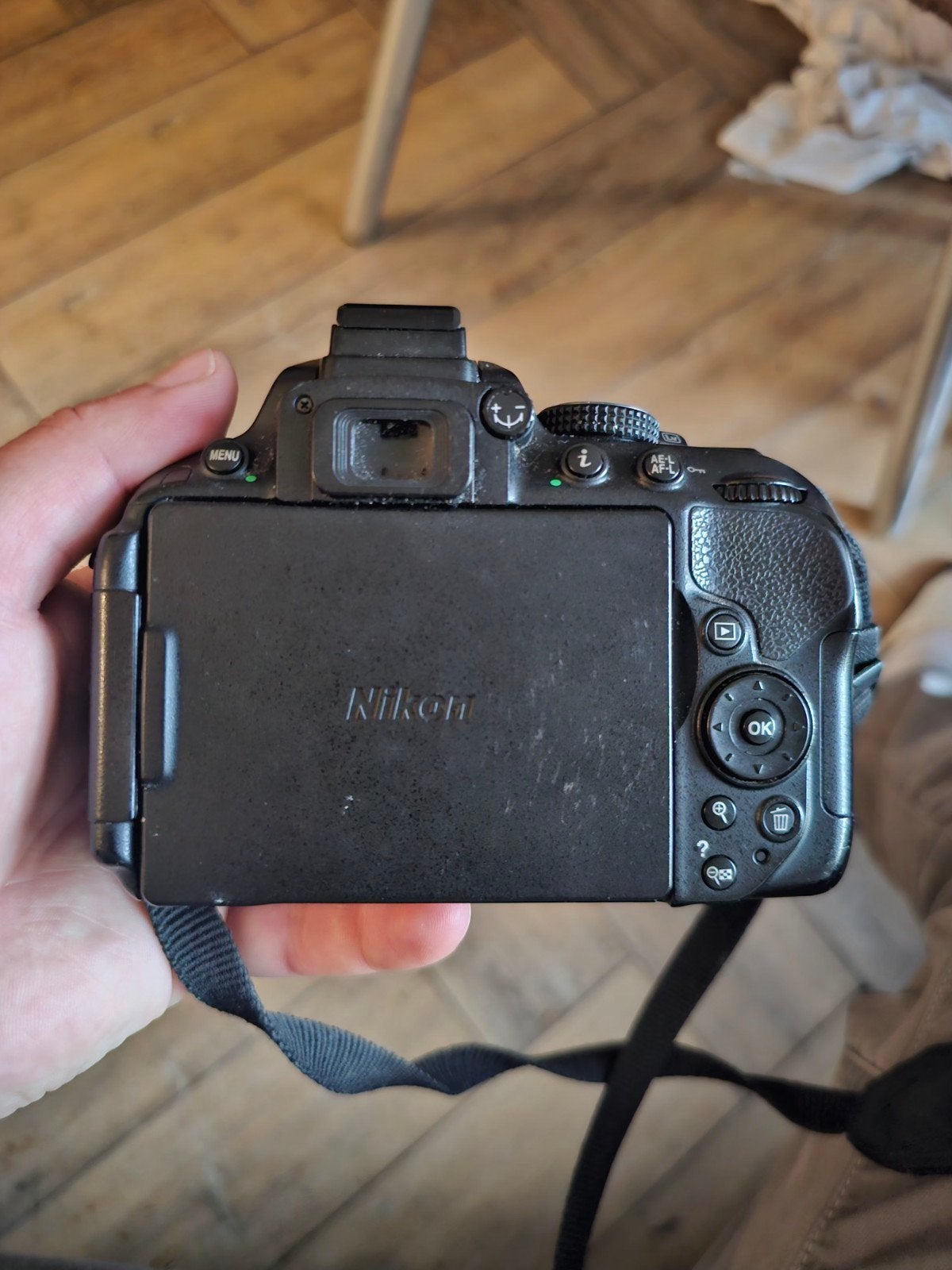 Nikon D5300 with Sigma 18-300mm lens, Zonnekap, Gebruikt, Sigma, Nikon F-mount