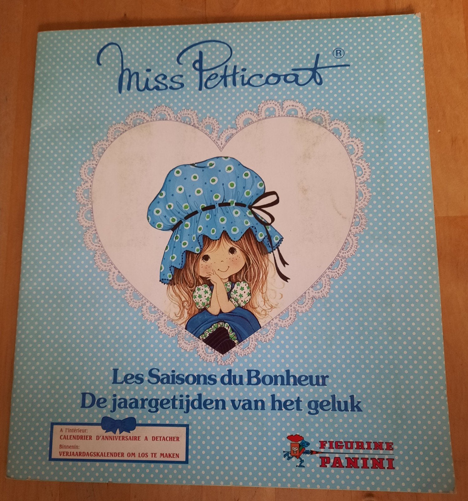 Compleet Miss Petticoat - FIGURINE PANINI - sticker album, Ophalen of Verzenden, Gebruikt
