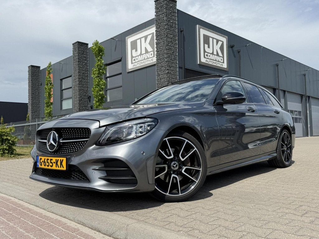 Mercedes C-klasse Estate 180 AMG|Pano|Trekhaak|360camera|B, Auto's, Automaat, Euro 6, Automatische klimaatregeling, 84 €/maand