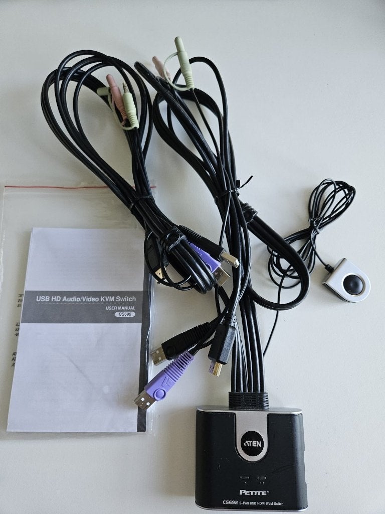 ATEN CS692 KVM switch HDMI USB 2-poorts, Ophalen, Gebruikt