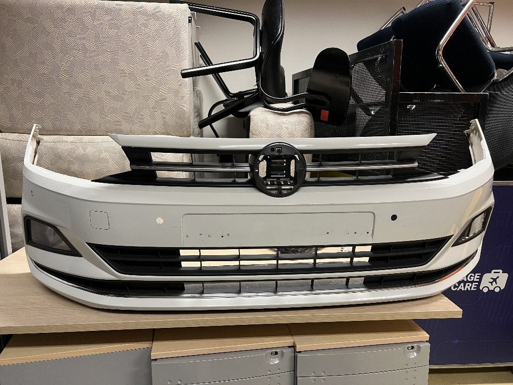 VW Polo 2G 2017-2021 complete voorbumper 4xPDC, Ophalen, Gebruikt, Volkswagen, Bumper