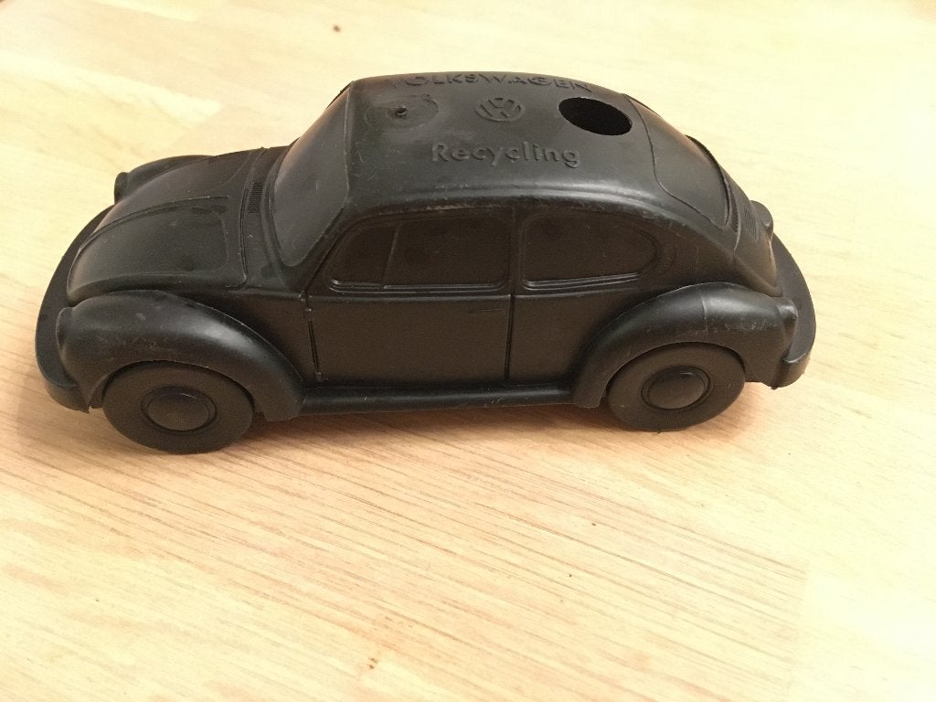 Volkswagen kever zwarte pennenhouder VW recycling, Ophalen of Verzenden, Zo goed als nieuw, Auto, Overige merken