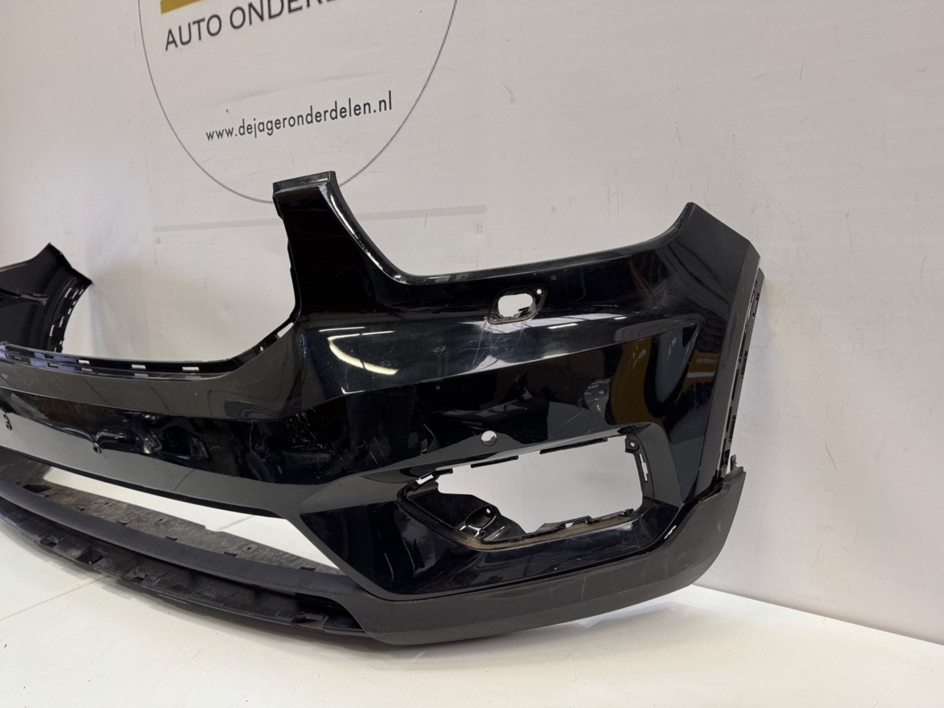 VOLVO XC40 VOORBUMPER BUMPER 31449359, Gebruikt, Gunnar Engellaus vag 8
405 31  Gothenburg, SE, Voor, Info@volvocars.com