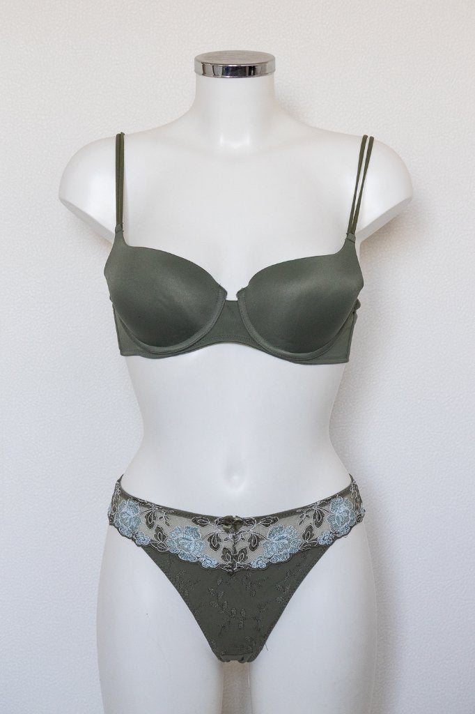 Hunkemöller setje groen/licht blauw 75B/M, Hunkemöller, Ophalen of Verzenden, Groen, Setje