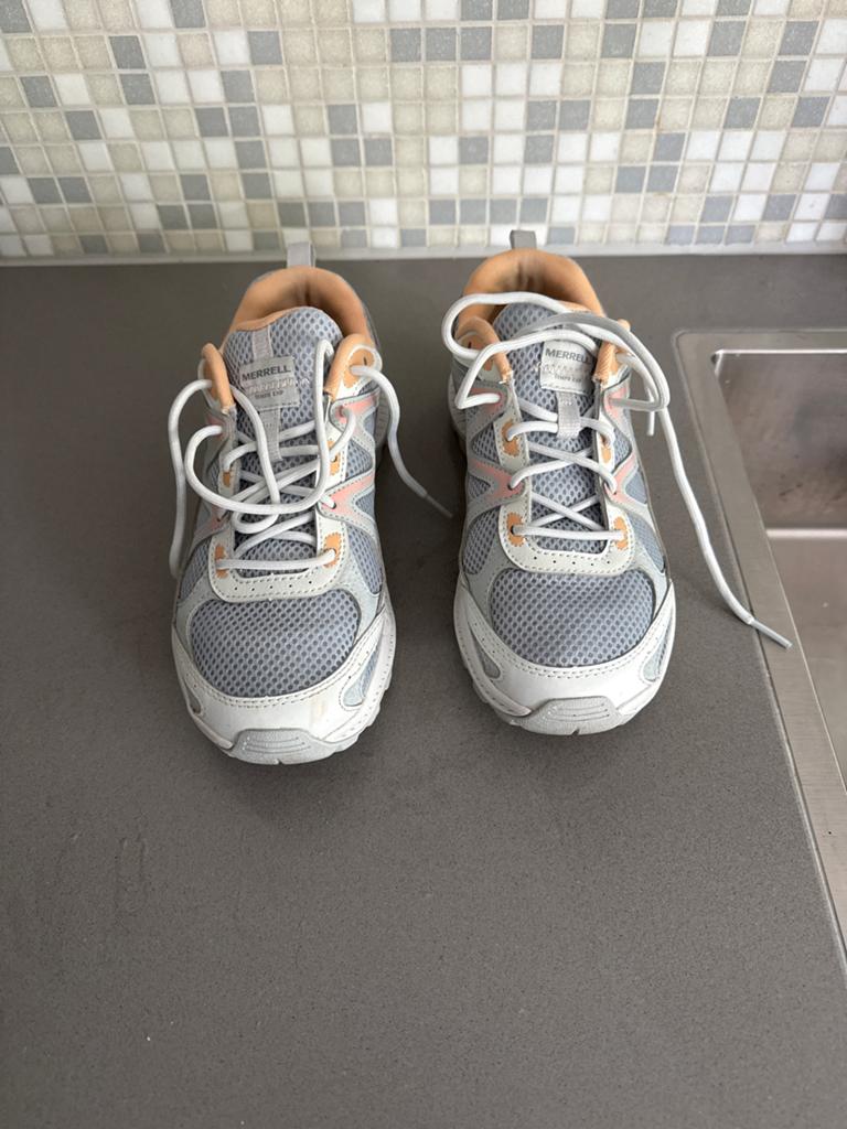 Merrell dames wandelschoenen/sneakers- Maat 38.5, Kinderen en Baby's, Kinderkleding | Schoenen en Sokken, Ophalen of Verzenden