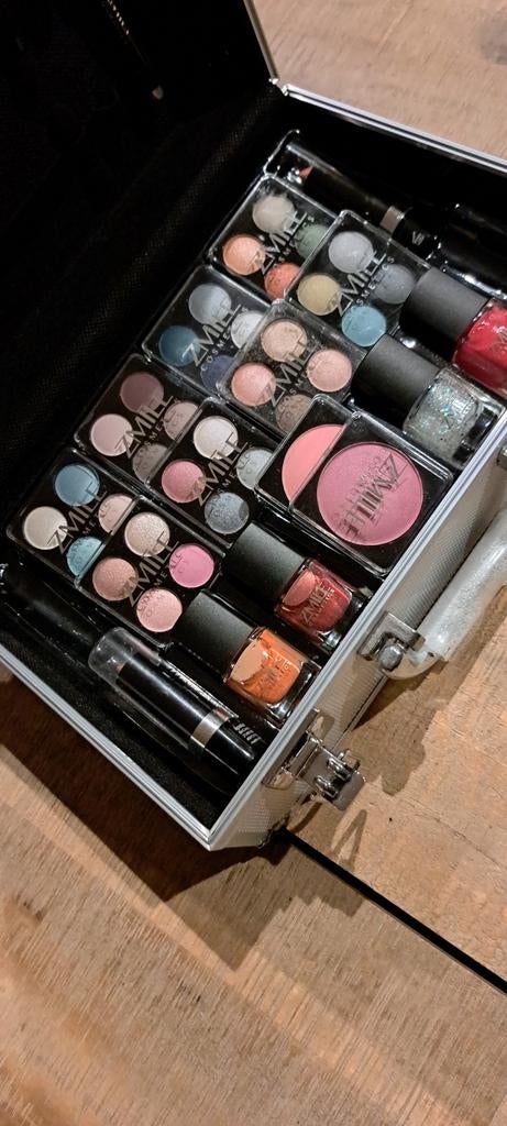 Make-up koffertje, Ophalen, Gehele gezicht