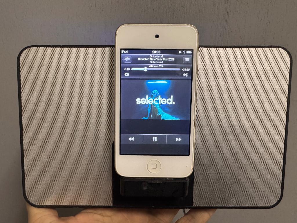 Portable iPod speaker dock (werkt op adapter of batt.), Overige merken, Gebruikt, Overige typen, Ophalen of Verzenden